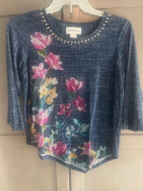 Alfred Dunner Navy Blue Floral Studded Round-Neck Top
